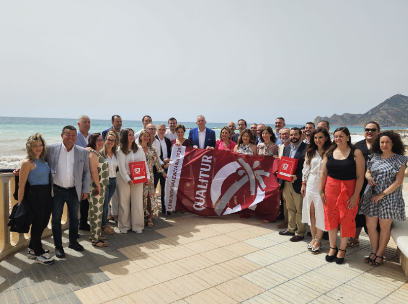 turisme comunitat valenciana otorga la bandera qualitur a 204 playas y calas de 39 municipios